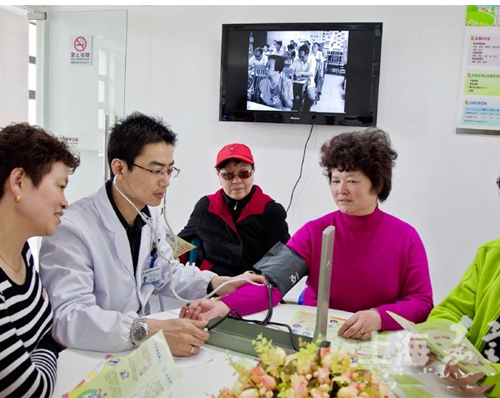 �Ϻ�����С��