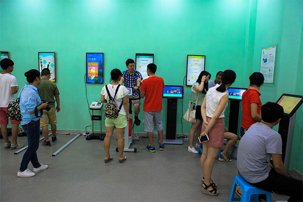 ����С�ݷ��չ������_չ���R���ܴ������